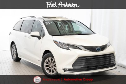 Used 2021 Toyota Sienna XLE