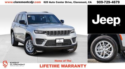 New 2025 Jeep Grand Cherokee Laredo w/ Luxury Tech Group I