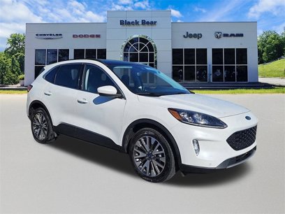 Used 2022 Ford Escape Titanium w/ Class II Trailer Tow Package
