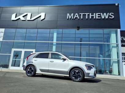 Certified 2023 Kia Niro Wave w/ Wave Preserve Package