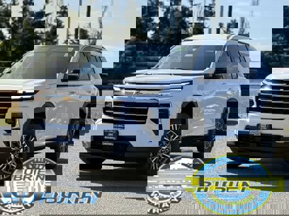 New 2025 Chevrolet Traverse LT