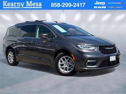 Used 2022 Chrysler Pacifica Touring-L