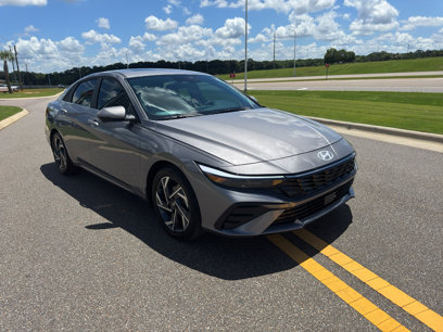 Used 2024 Hyundai Elantra Limited