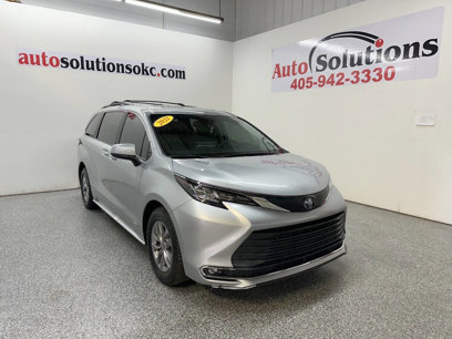 Used 2021 Toyota Sienna XLE