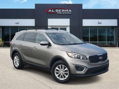 Used 2017 Kia Sorento LX w/ LX V6 Convenience Package