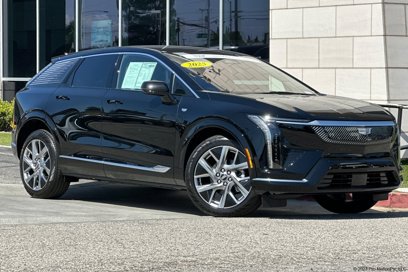 Used 2025 Cadillac Optiq Luxury 1