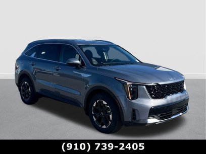 New 2025 Kia Sorento S