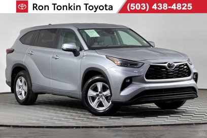 Used 2025 Toyota Highlander LE