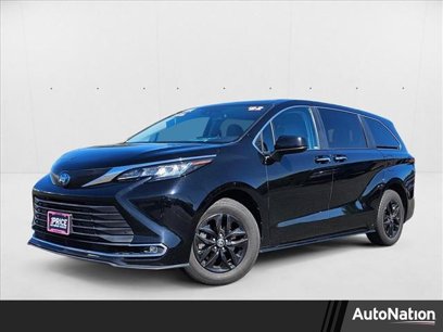 Used 2022 Toyota Sienna XLE