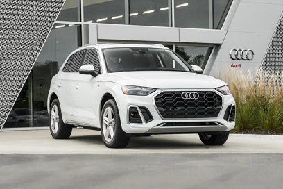 Certified 2024 Audi Q5 e Premium