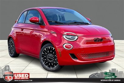 New 2024 FIAT 500 e (RED)