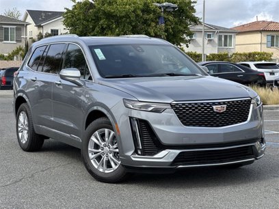 New 2025 Cadillac XT6 Luxury
