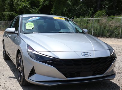 Certified 2023 Hyundai Elantra SEL w/ Convenience Package