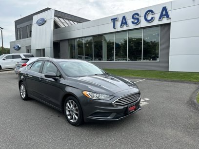 Used 2017 Ford Fusion SE w/ Fusion SE Technology Package