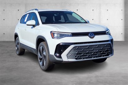 New 2025 Volkswagen Taos SE