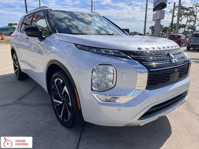 New 2024 Mitsubishi Outlander SEL