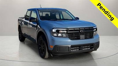 New 2024 Ford Maverick Lariat w/ Black Appearance Package