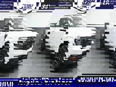 New 2024 Ford Maverick Lariat w/ Black Appearance Package