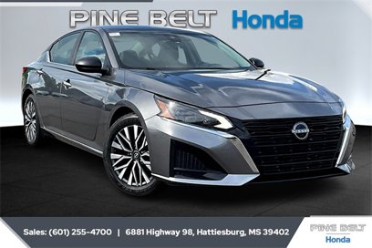 Used 2024 Nissan Altima 2.5 SV