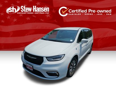 Used 2022 Chrysler Pacifica Touring-L