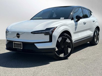 New 2025 Volvo EX30 Plus w/ Protection Package Premier