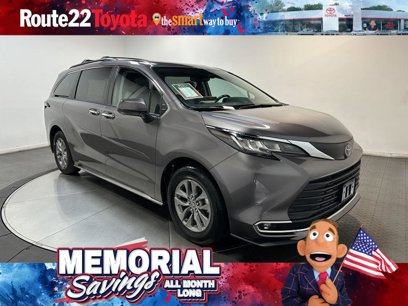 Used 2022 Toyota Sienna XLE