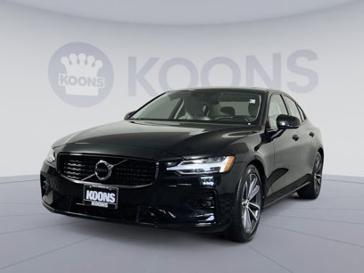 Used 2022 Volvo S60 B5 Momentum