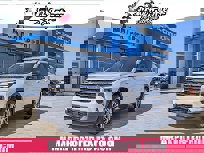 New 2025 Chevrolet Traverse LT w/ LPO, Floor Liner Package