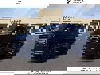 Used 2024 Chevrolet Tahoe Premier w/ Premium Package 2