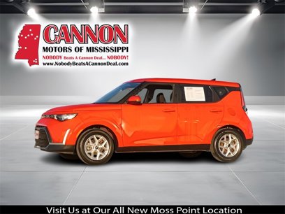 Used 2023 Kia Soul LX w/ Option Group 015