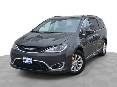 Used 2019 Chrysler Pacifica Touring-L