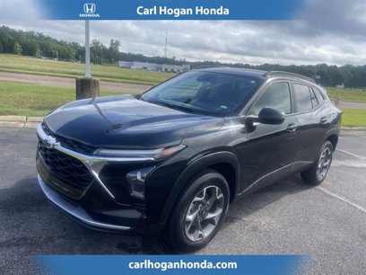 Used 2025 Chevrolet Trax LT