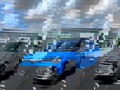 New 2025 Volkswagen Taos SE