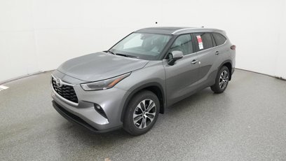 New 2025 Toyota Highlander XLE