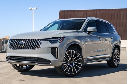 New 2026 Volvo XC90 B5 Plus