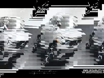 Used 2025 Volvo XC40 B5 Core w/ Protection Package Premier