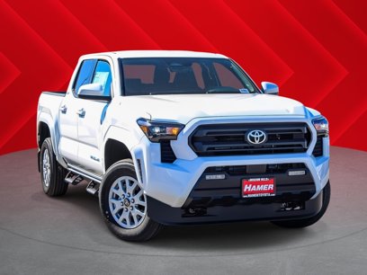 New 2025 Toyota Tacoma SR5