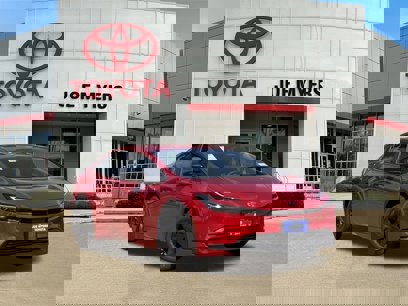 New 2025 Toyota Prius LE