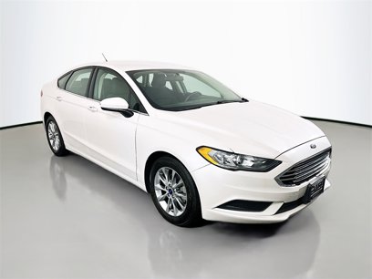 Used 2017 Ford Fusion SE w/ Fusion SE Technology Package
