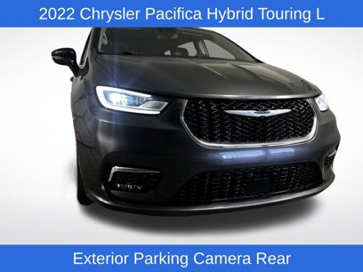 Used 2022 Chrysler Pacifica Touring-L w/ Uconnect Theater Family Group