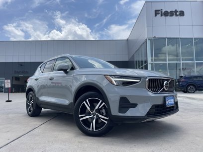 Used 2024 Volvo XC40 B5 Core