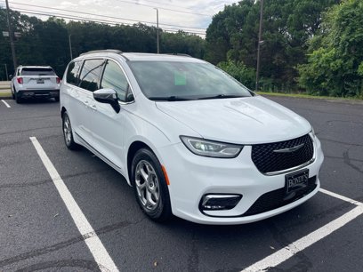 Used 2023 Chrysler Pacifica Limited