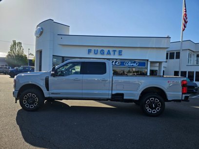 New 2025 Ford F350 Platinum w/ FX4 Off-Road Package