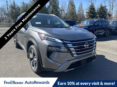 New 2025 Nissan Rogue SL w/ SL Premium Package