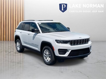 New 2025 Jeep Grand Cherokee Laredo X