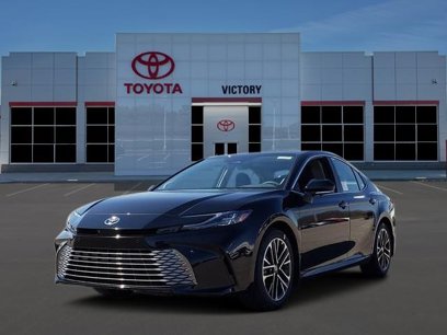 New 2025 Toyota Camry XLE