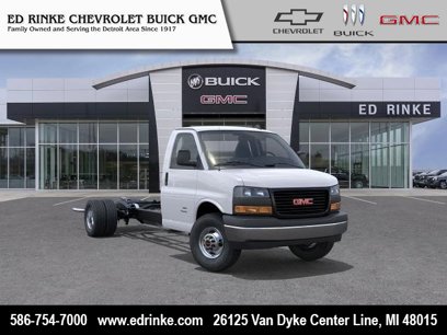 New 2025 GMC Savana 3500 Extended w/ Power Convenience Package