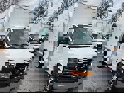 New 2024 GMC Savana 3500 w/ Power Convenience Package