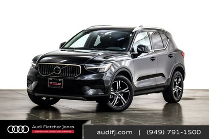 Used 2024 Volvo XC40 B5 Core