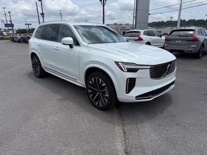New 2025 Volvo XC90 B6 Plus w/ Protection Package Premier